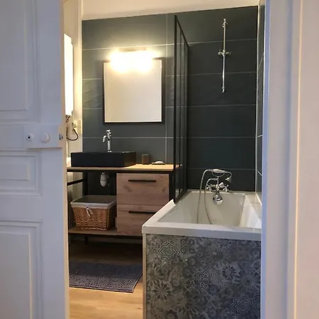 Superbe Particulier Tourangeau Apartment *